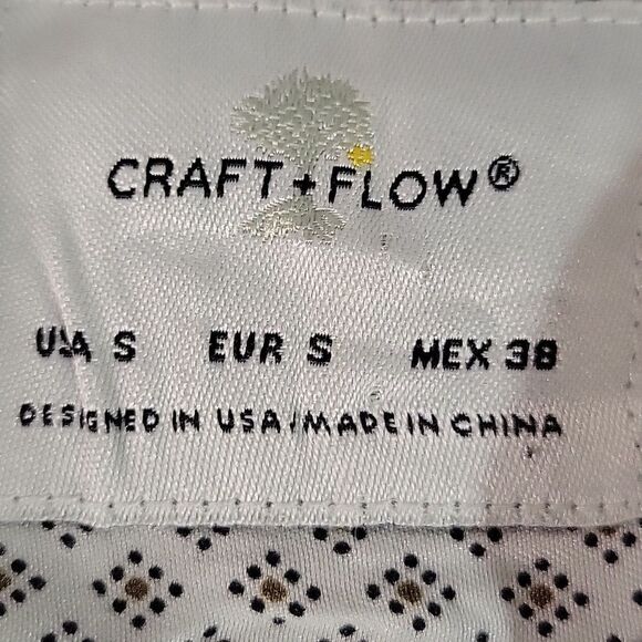 Craft + Flow Men's Black Patterned Shirt With Contrasting Cuffs And Placket. S - Picture 4 of 5